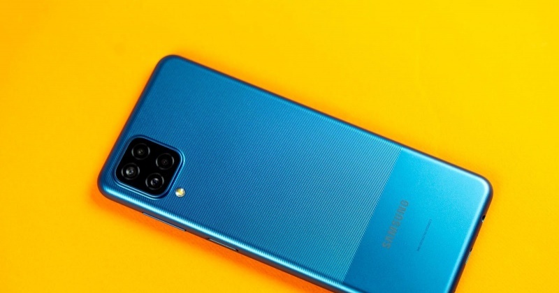 Trên tay Galaxy A12, hứa hẹn một mùa Tết đặc sắc và đầy ấn tượng với bộ 4 Camera 48MP ưu việt